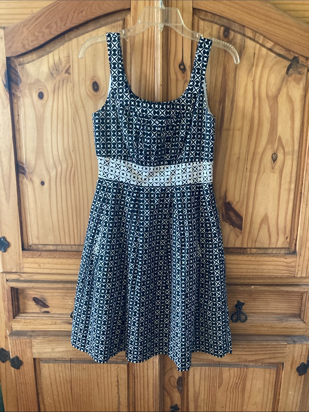Women’s White House Black Market black white sleeveless tank dress size S